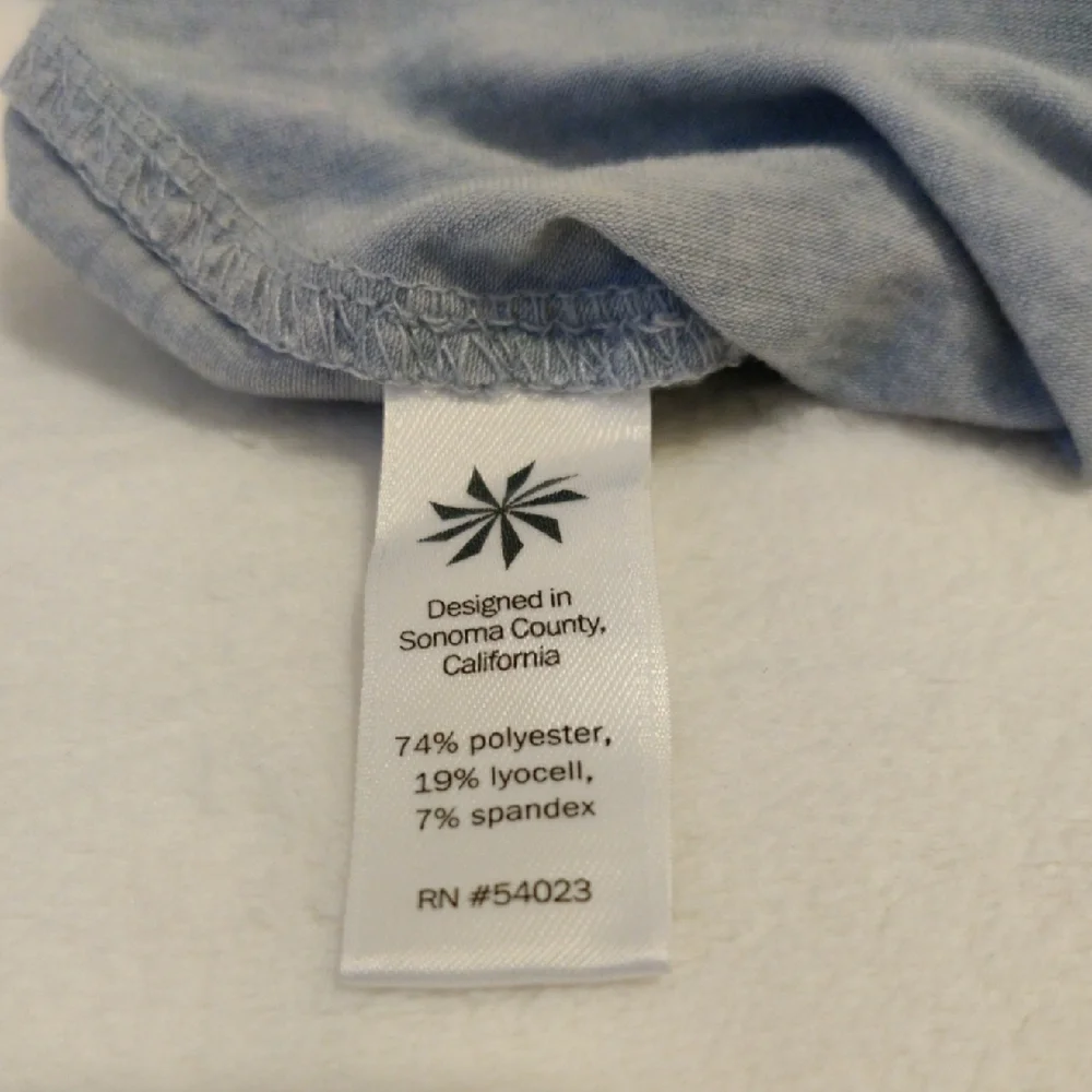 Athleta. Women's Light Gray Top - Picture 6 of 9